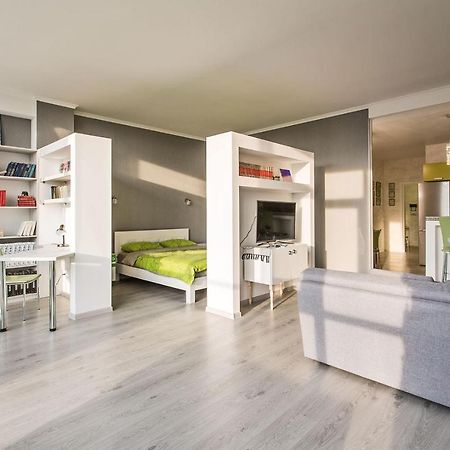 Gagarin Plaza Apartment 70 Square Metres On 12Th Floor Odessa Ngoại thất bức ảnh