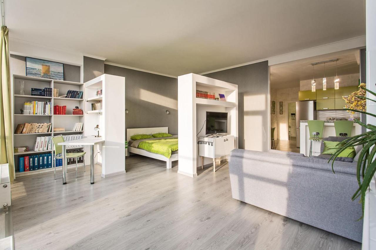 Gagarin Plaza Apartment 70 Square Metres On 12Th Floor Odessa Ngoại thất bức ảnh