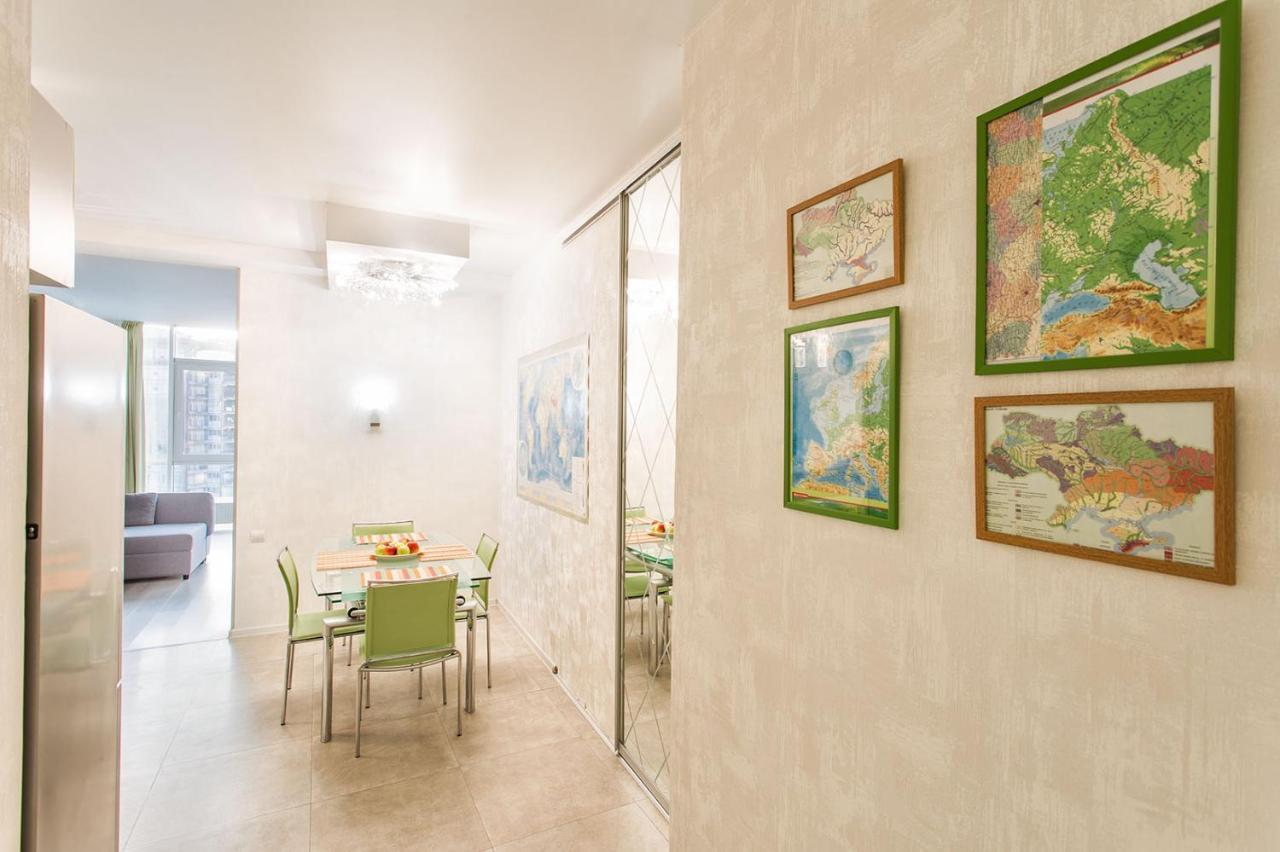 Gagarin Plaza Apartment 70 Square Metres On 12Th Floor Odessa Ngoại thất bức ảnh