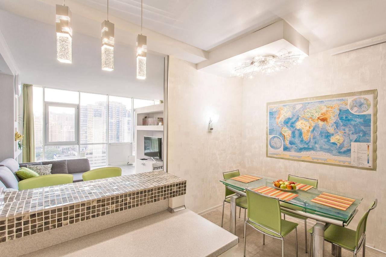 Gagarin Plaza Apartment 70 Square Metres On 12Th Floor Odessa Ngoại thất bức ảnh